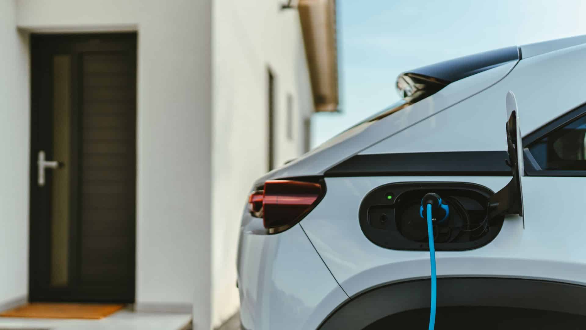 machard-elec-borne-de-recharge-pour-particulier